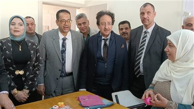 وكيل تعليم الغربيةيشهد تنفيذ دورة «إعادة التدوير» لطالبات مدرسة الصناعات