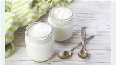 فوائد صحية لتناول الزبادي يوميا