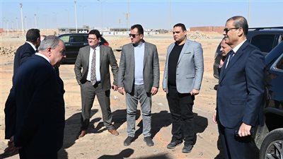 رئيس جهاز العاشر من رمضان يتفقد الموقف التنفيذي لمشروع الشبكة الكهربائية بالمنطقة الصناعية