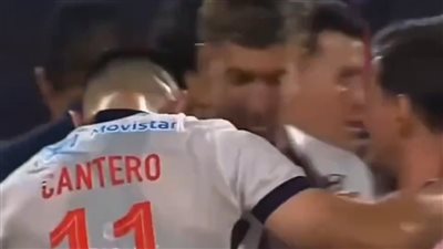 قميص ميسي.. لحظة إنسانية تهز الملاعب وتكشف تأثير الأسطورة