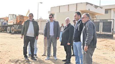 رئيس جهاز العاشر من رمضان يتابع تطوير الصرف الصناعي بالمناطق الصناعية