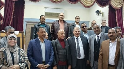 مدير تعليمية أبوتشت يشهد حفل تكريم الصابر ويحتفي بعطائه المتميز في قنا