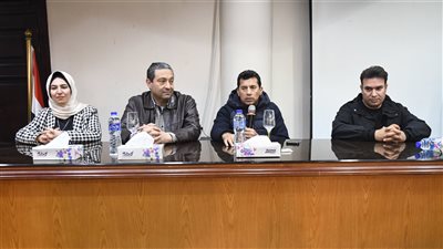 وزير الرياضة ومحافظ دمياط يعقدان لقاءً حوارياً مفتوحاً مع القوى الشبابية بدمياط الجديدة