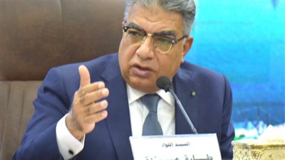 محافظ الدقهلية يكلف  بتخصيص قطع أراضي لإقامة مخابز كبرى ومنافذ بيع سلع بالمراكز 