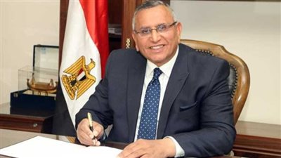 عبدالسند يمامة يسلم حكمًا نهائيًا بـ15 مليون جنيه لصالح الوفد ويكشف تعطل التنفيذ منذ 9 سنوات