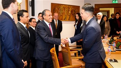 وزير الخارجية يلتقي الدفعة 58 من الملحقين الدبلوماسيين المعينين حديثًا