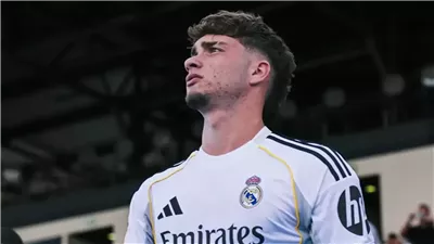 مدرب ريال مدريد يوضح قراره التكتيكي بالدفع بسيسترو ضد بنفيكا