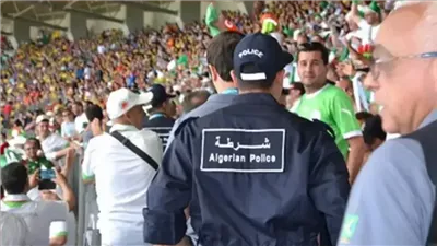 إيقاف لاعب جزائري عامًا كاملًا بعد الاعتداء على حكمة مباراة