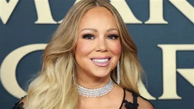 ماريا كاري تتألق بالألماس في حفل مؤسسة MusiCares لتكريم شخصية العام