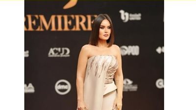 رشا مهدي تخطف الأنظار بإطلالة ناعمة وتواصل تصوير «اللون الأزرق»