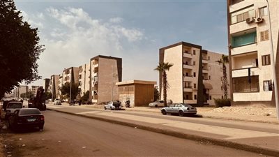 نائب رئيس جهاز القاهرة الجديدة يتفقد عدد من أحياء التجمع الخامس 