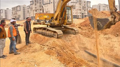 العربي يتابع مراحل تنفيذ شبكات مرافق الوحدات السكنية والبنية التحتية بحدائق العاصمة 