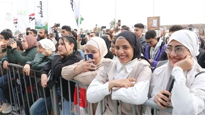 فقرات استعراضية وأغاني الزمن الجميل..  أبو قير والقاهرة للموسيقى العربية تطربان جماهير معرض الكتاب