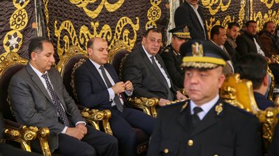 محافظ كفر الشيخ يقدم 