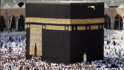  مع بداية موسم الذروة .. أزمة فى العُمرة