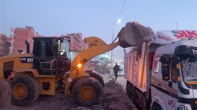 حملة مكبرة ترفع 240 طن مخلفات بالمنصورة وتواصل العمل حتى تطهير الشوارع