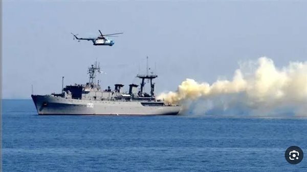 البحرية البريطانية: سفينة حاويات تتعرض لضربة بمقذوف مجهول قبالة سواحل عمان