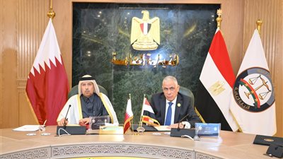 النائب العام ونظيره القطري يشهدان توقيع مذكرة تعاون في مجال التدريب وبناء القدرات