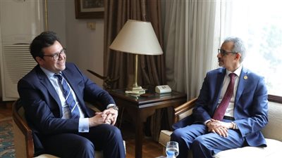 وزير الثقافة يلتقي مدير عام الألكسو لبحث سبل تعزيز التعاون   