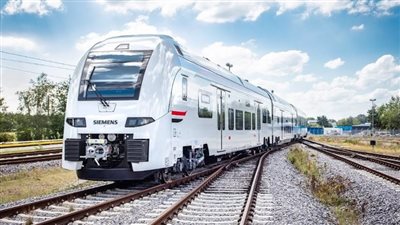 القطار الكهربائي السريع    