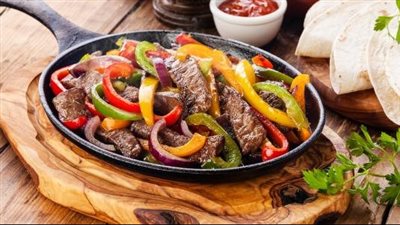 فاهيتا اللحم بالصوص المدخن| طبق غني لعشّاق النكهات المميزة