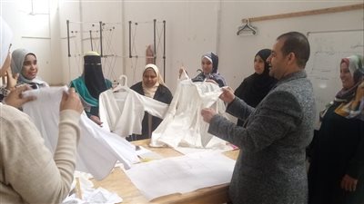 «العمل بالأقصر» تواصل تنفيذ برامج التدريب المهني لتمكين الشباب وذوي الهمم