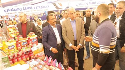 محافظ المنيا يفتتح معرض «أهلاً رمضان» 