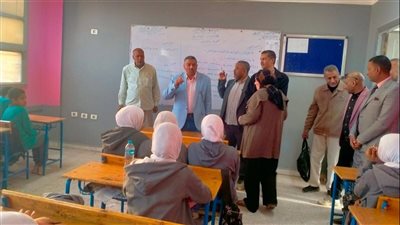 تعليم نجع حمادي: تسليم كافة الكتب المدرسية للطلاب دون ربطها بالمصروفات الدراسية