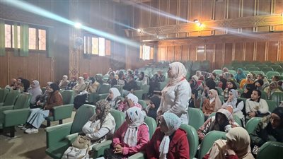 ندوة توعوية حول كيفية الاستفادة من التكنولوجيا الحديثة لمواجهة تحديات العالم الرقمي والذكاء الاصطناعي