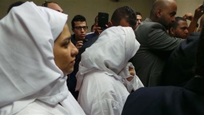 حبس الراقصتين شاكيرا وبرديس 6 أشهر بتهمة التحريض علي الفسق