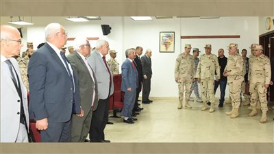 الفريق أحمد خليفة يتفقد الأكاديمية العسكرية للدراسات العليا والاستراتيجية