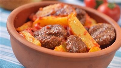 طريقة عمل صينية بطاطس باللحمة