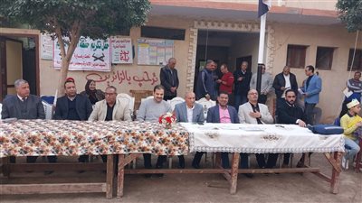 مدرسة عرب الأطاولة بأخميم تنظم إحتفالية كبرى لحفظة القرآن الكريم 
