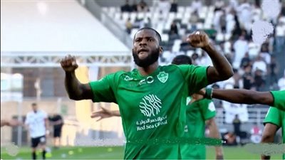 الأهلي يضرب الشباب برباعية في الشوط الأول