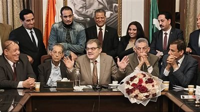 «البدوى»: الوفد سيظل رمزًا للوحدة الوطنية ولن نقبل بغياب التمثيل القبطى