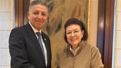 سفير مصر في أثينا يبحث مع وزيرة الثقافة اليونانية ترتيبات زيارتها المرتقبة إلى القاهرة
