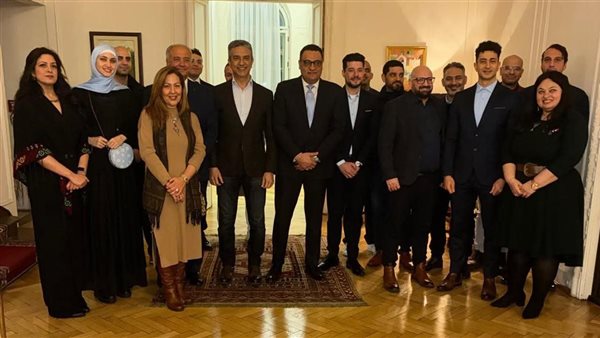 لقاءً تفاعليًا 