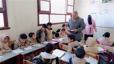 وكيل تعليم الفيوم يشهد طابور الصباح وتحية العلم بمدرسة محمد أحمد عبدالتواب 