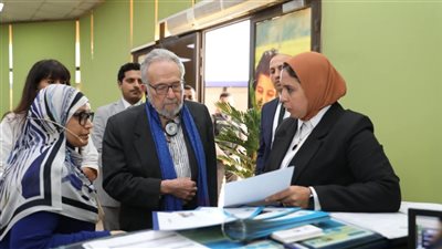 رئيس مياه القاهرة الكبرى يصطحب المقرر الأممي في جولة داخل الخط الساخن ومركز خدمة العملاء بالوايلي