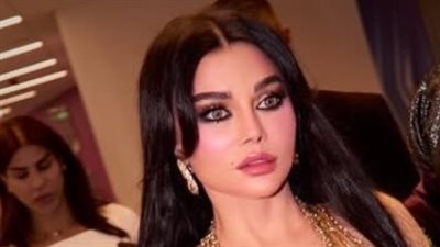 شاهد.. هيفاء تطل بفستان ساحر