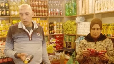 تحرير 4 محاضر جنح لعدم الإعلان عن الأسعار لمحلات تجارية مختلفة بالبحيرة