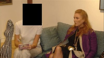 سارة فيرجسون توسلت إلى إبستين للعمل عنده لحاجتها إلى المال