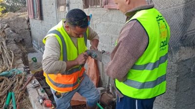 توصيل 500 وصلة مياه منزلية مجانًا للأسر الأكثر احتياجًا بكفر صقر