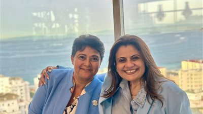 نميرة نجم تهنئ سها جندي لاختيارها في لجنة الشخصيات البارزة في آلية مراجعة النظراء الأفريقية