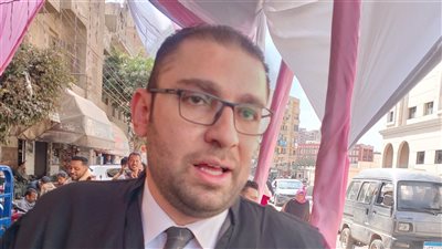 محامي 