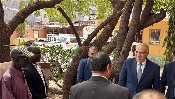 وزير الري يلتقي أعضاء بعثة الري المكلفة بتنفيذ مشروعات مائية بجنوب السودان