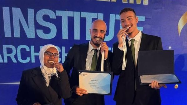 فوز الجامعة الألمانية بالقاهرة بالمركز الثاني محليًا في أكبر مسابقات التحليل المالي