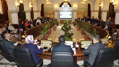 مجلس جامعة الإسكندرية: عبد العزيز قنصوة أحدث نقلة نوعية في تاريخ الجامعة
