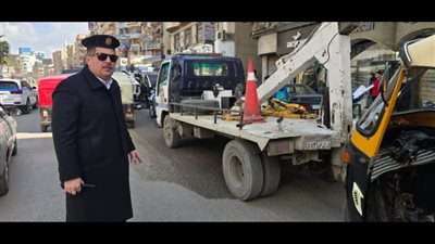 حملات لضبط السرفيس والتكاتك غير المرخصة بالزقازيق