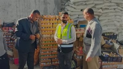 ضبط 2.4 طن صلصة طماطم مجهولة المصدر وحملات رقابية مكثفة بالشرقية